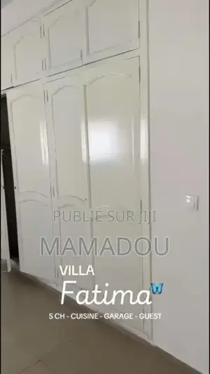 5chbre Villa dans Kane Cervice, Rufisque à Vendre