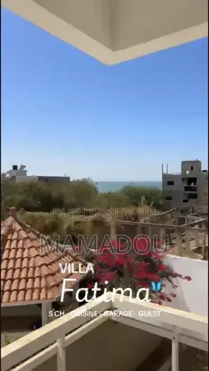 5chbre Villa dans Kane Cervice, Rufisque à Vendre