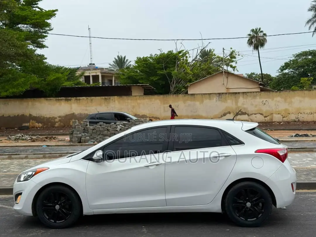 Hyundai Elantra SE Sedan FWD (1.8L 4cyl 6A) 2016 Blanc