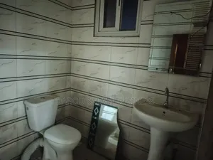 3chbre Appartement dans Yoff à Louer