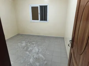 3chbre Appartement dans Yoff à Louer