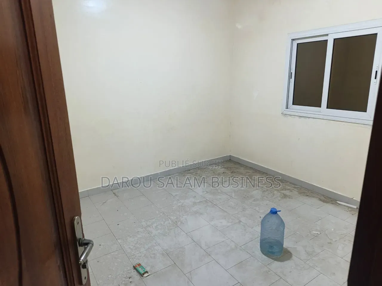 3chbre Appartement dans Yoff à Louer