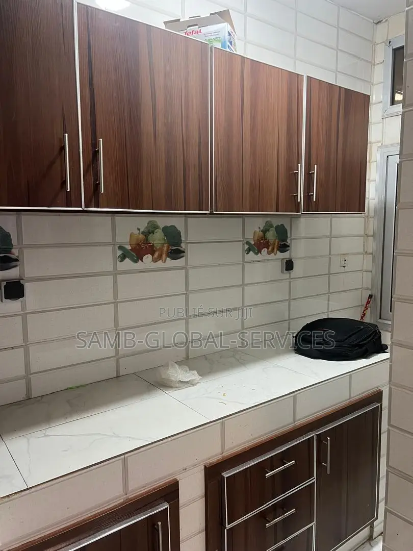 1chbre Appartement dans Almadies à Louer
