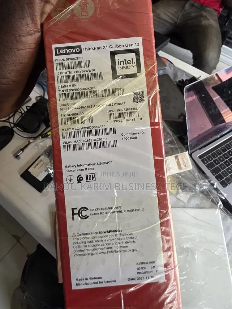 Nouveau Lenovo ThinkPad X1 Carbon 32GB Intel Core Ultra 7 SSD 1T