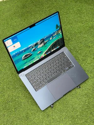 Nouveau Apple MacBook Air 2025 M4 16GB Apple M4 SSD 256GB