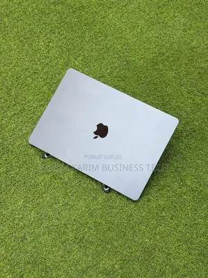 Nouveau Apple MacBook Air 2025 M4 16GB Apple M4 SSD 256GB