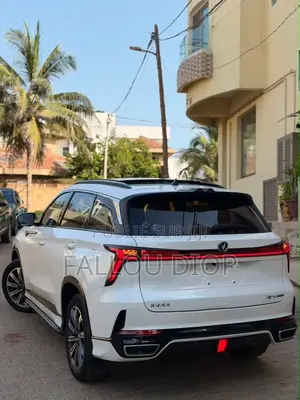 Nouveau Changan CS75 2024 Blanc
