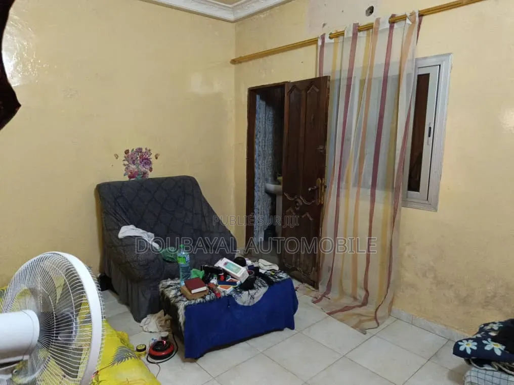 3chbre Villa dans Grand Mbour, Thiès Sud à Vendre
