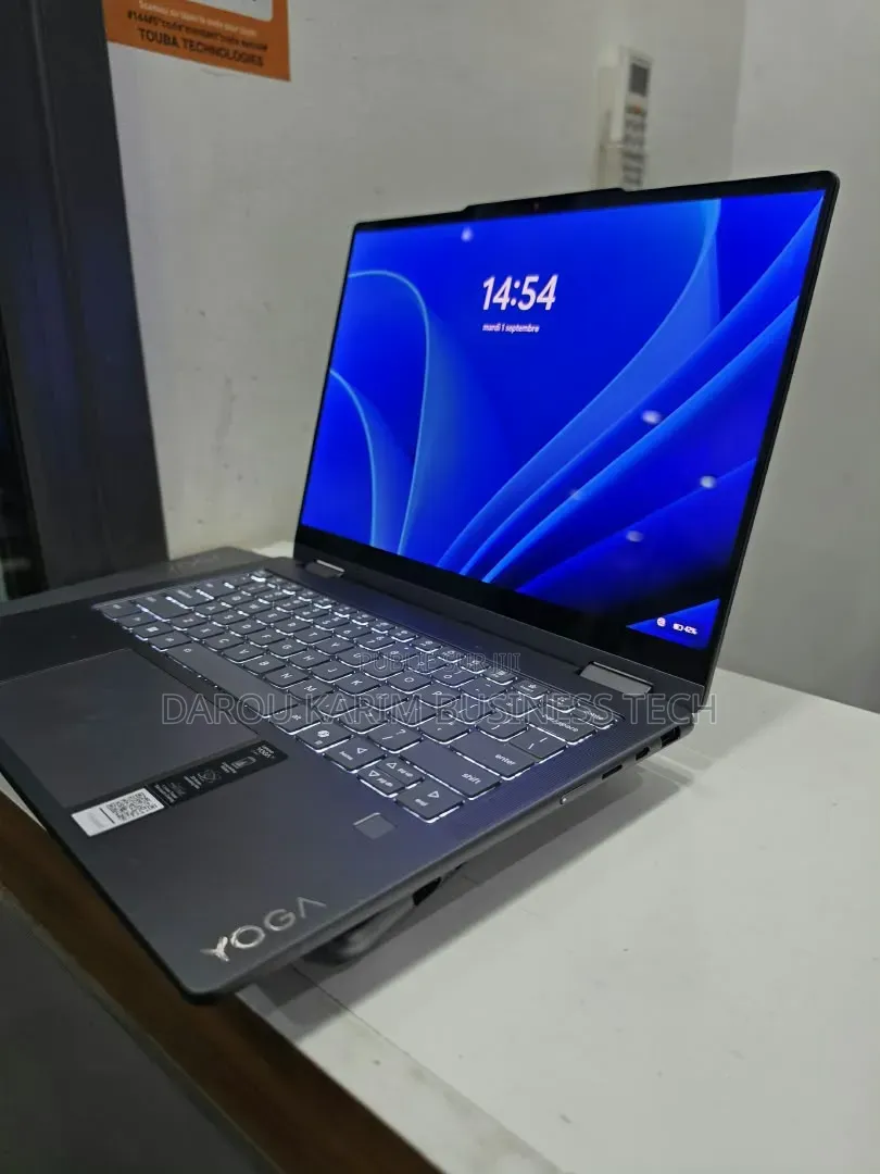 Nouveau Lenovo ThinkPad Yoga 16GB Intel Core Ultra 5 SSD 512GB