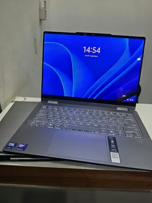 Nouveau Lenovo ThinkPad Yoga 16GB Intel Core Ultra 5 SSD 512GB