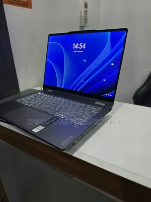Nouveau Lenovo ThinkPad Yoga 16GB Intel Core Ultra 5 SSD 512GB