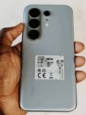 Nouveau Tecno Camon 50 Ultra 512 GB Gris