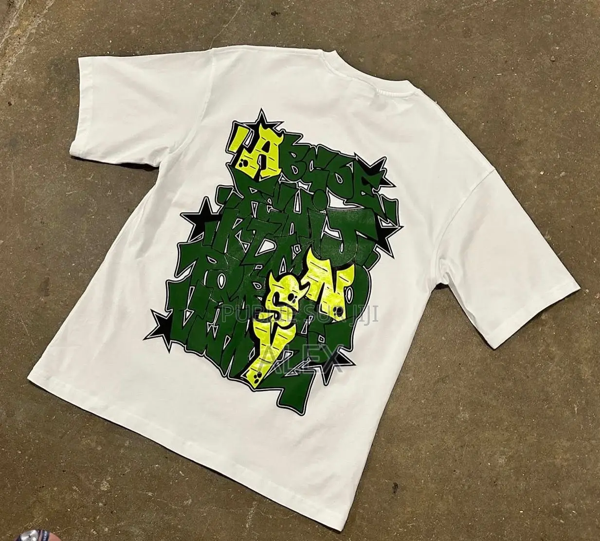 Vêtements Disponibles - Commander Dès Maintenant