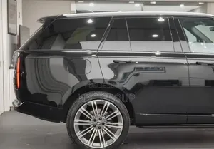 Land Rover Range Rover Vogue 2023 Noir