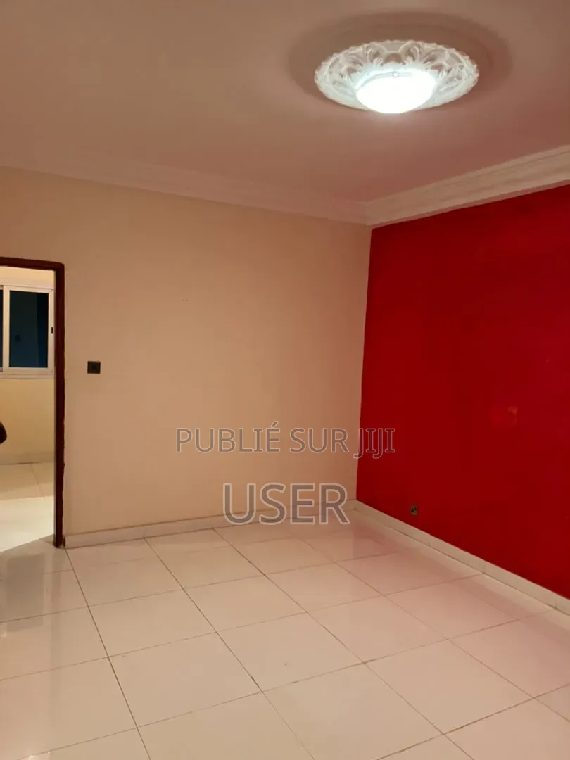 2chbre Appartement dans Cisco, Almadies à Louer