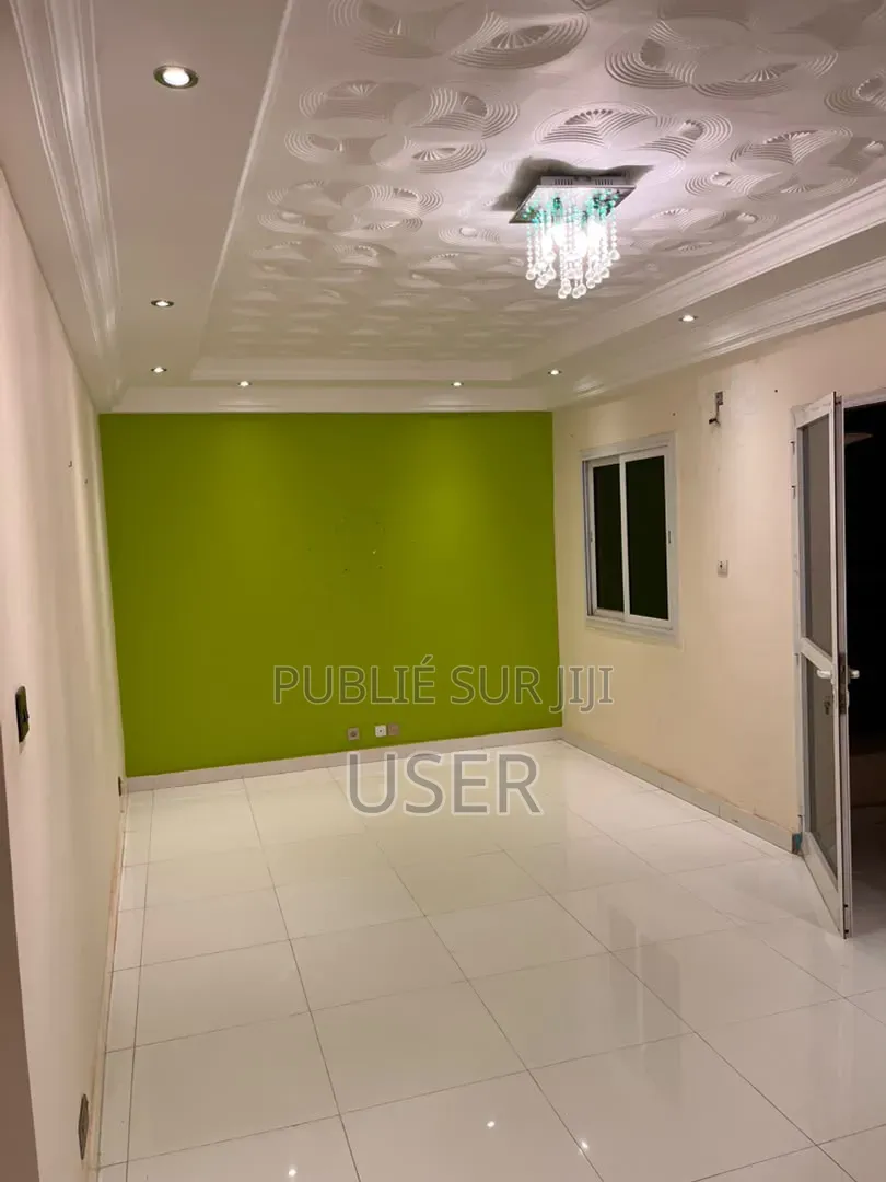 2chbre Appartement dans Cisco, Almadies à Louer