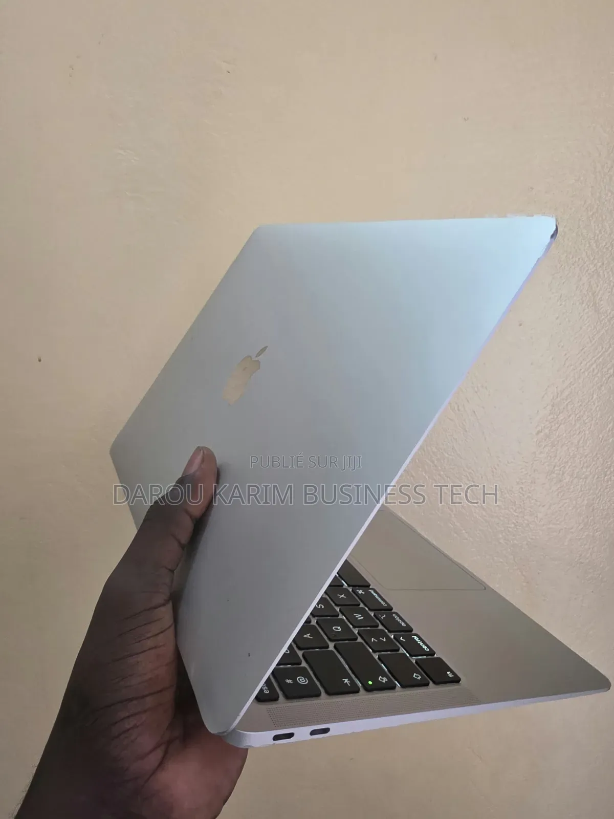 Nouveau Apple MacBook Air 2020 8GB Intel Core i5 SSD 512GB
