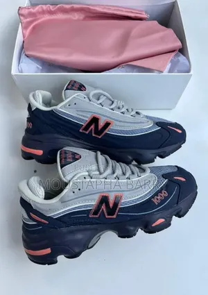 New Balance 1000