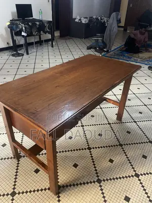Table De. Bureau À Vendre