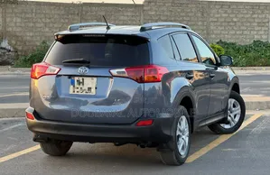 Toyota RAV4 2013 Bleu