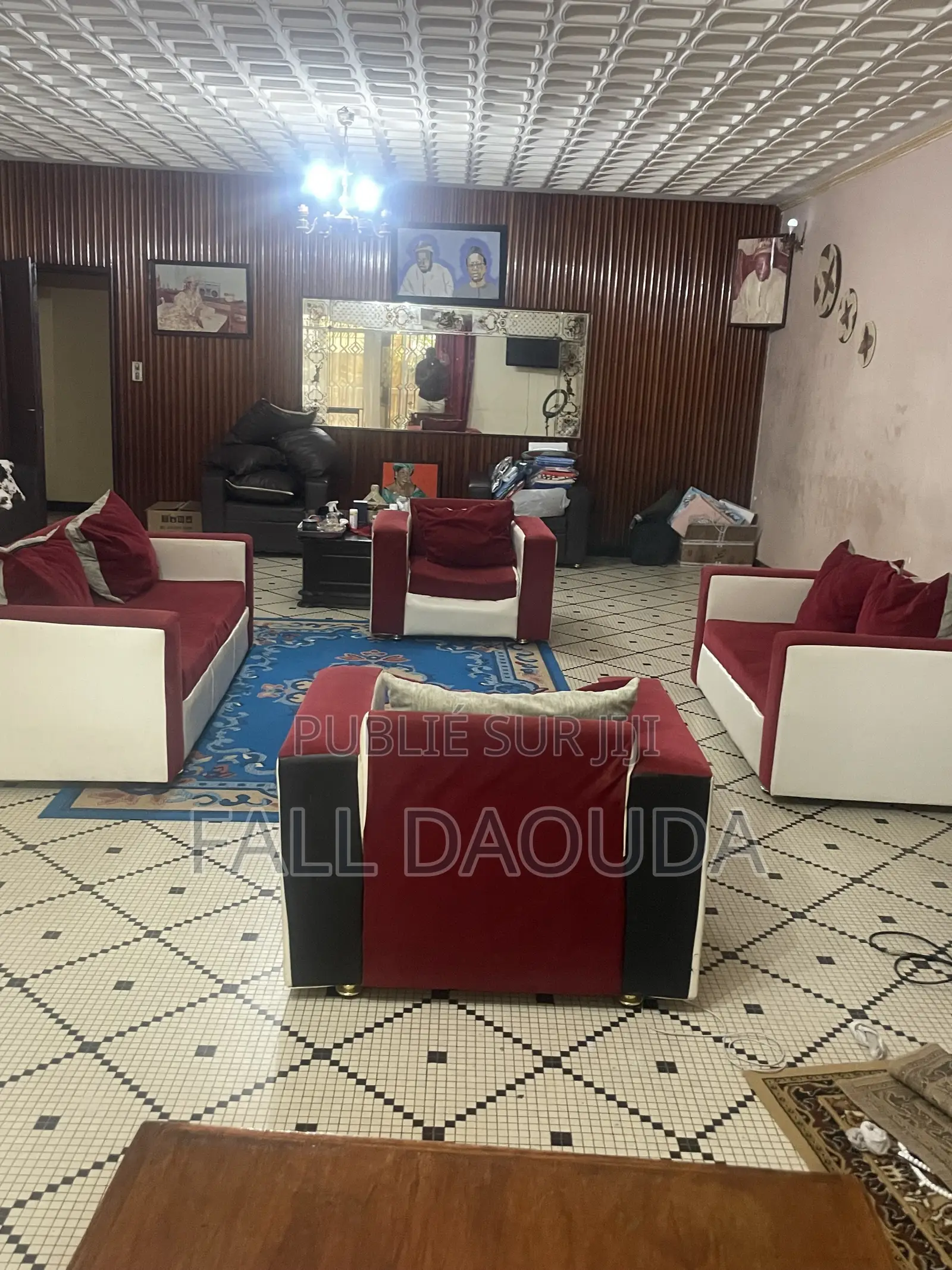 Salon À Vendre