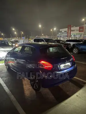 Peugeot 208 2012 Bleu