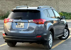 Toyota RAV4 2013 Bleu