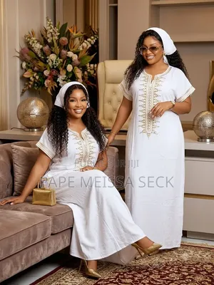 Robe Importer Disponible