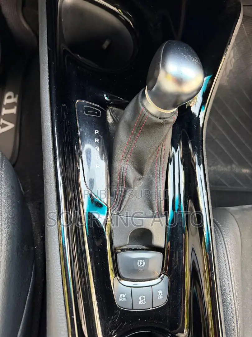 Toyota C-HR Limited 2022 Blanc