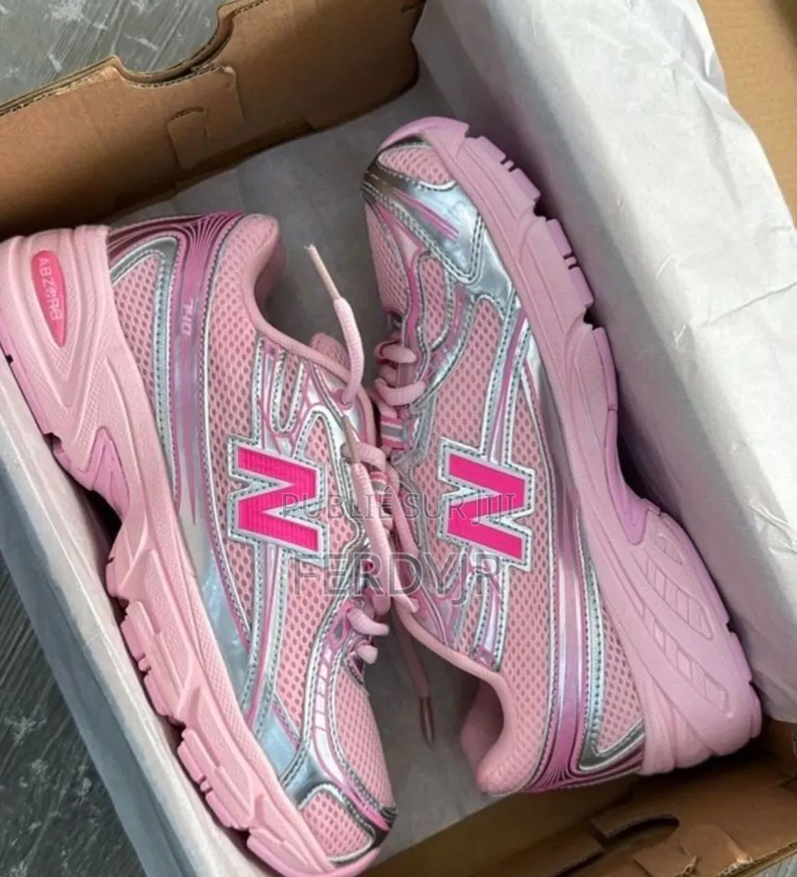 New Balance 740 Rose Livraison Gratuite