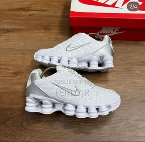 Nike Shox Tripple White