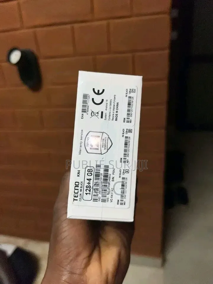 Nouveau Tecno Spark 50 128 GB Gris