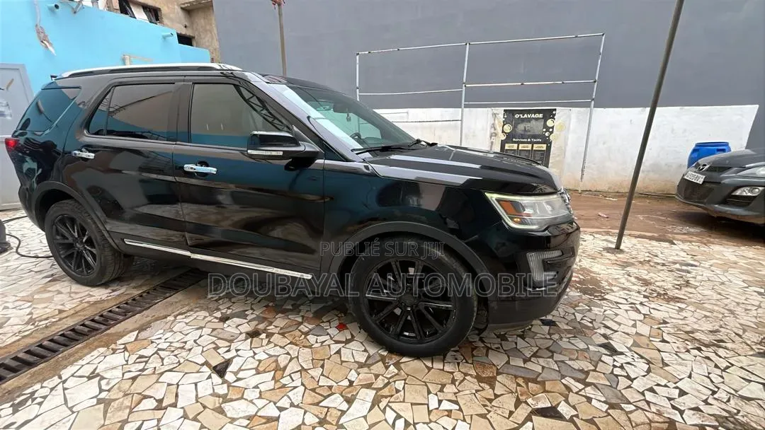 Ford Explorer 2018 Noir Mat