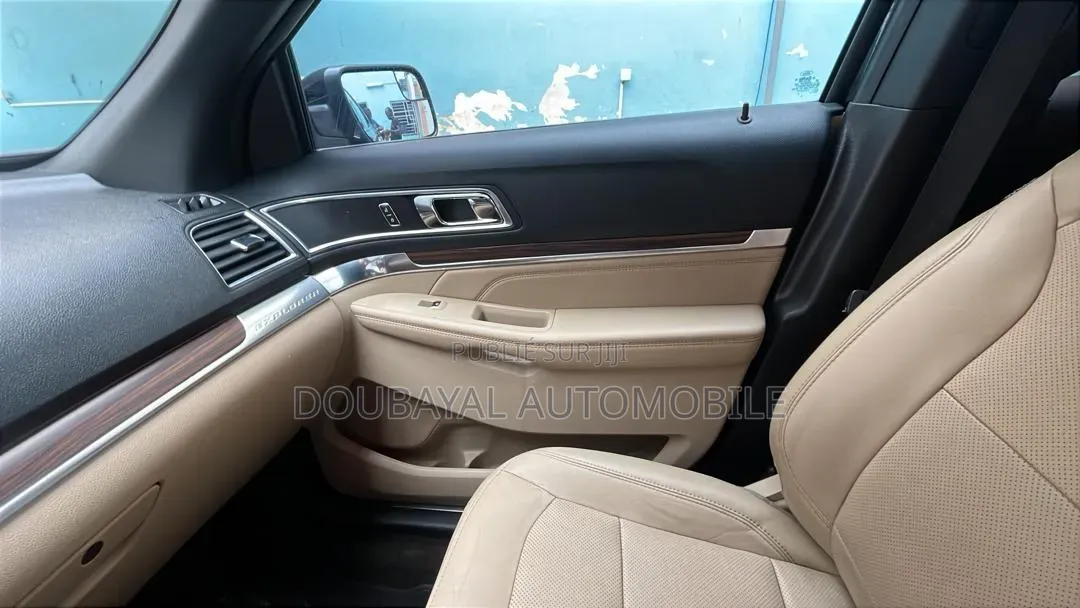 Ford Explorer 2018 Noir Mat