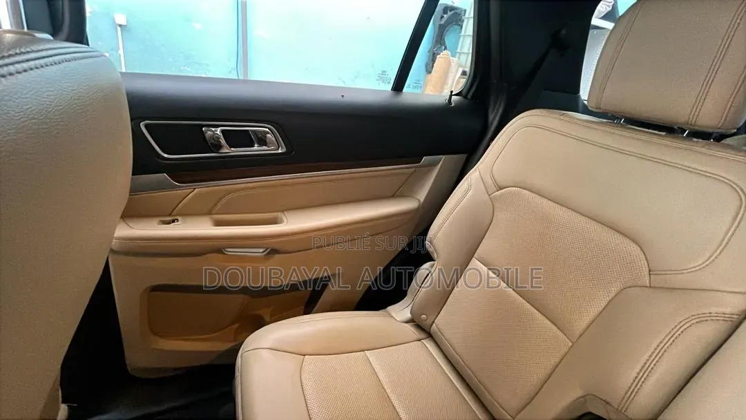 Ford Explorer 2018 Noir Mat