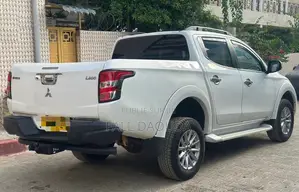 Mitsubishi L200 2017 Blanc