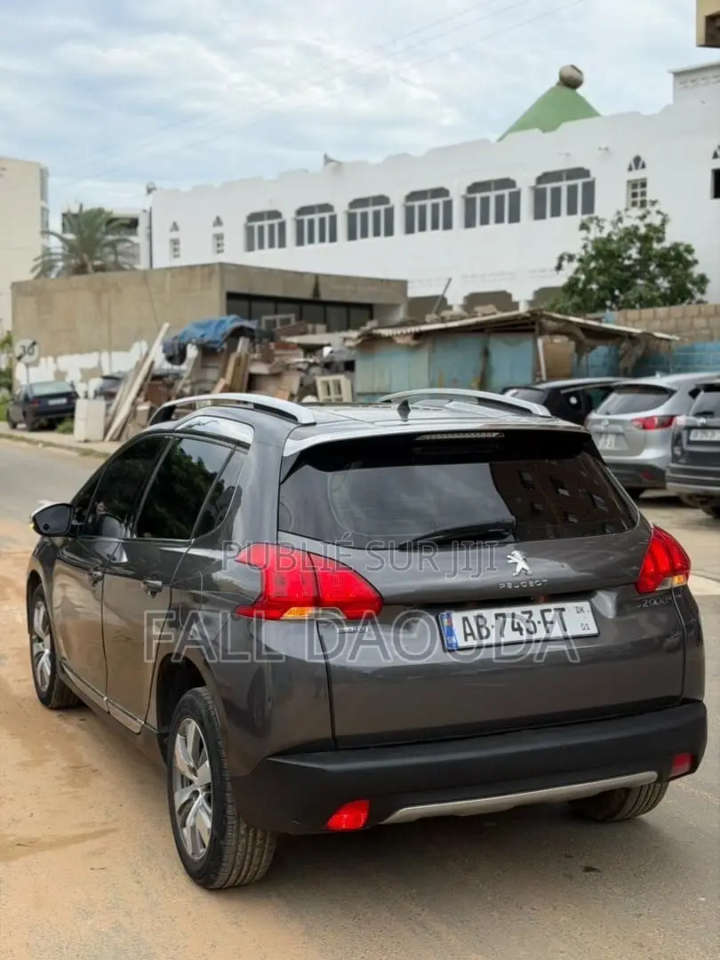 Peugeot 2008 2018 Gris