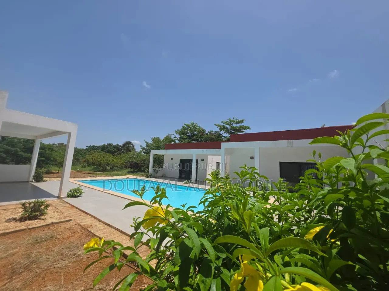 3chbre Villa dans Nguérigne, Thiès Sud à Vendre