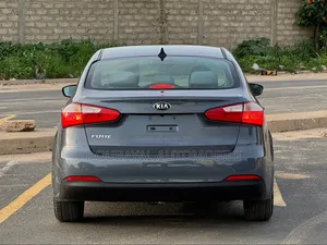 Kia Forte 2017 Gris