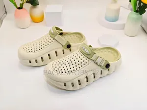 Sabots Crocs Ultra-Modernes