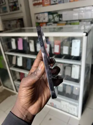 Nouveau Apple iPhone 14 Pro Max 128 GB Violet