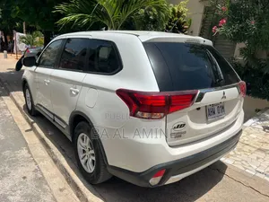Mitsubishi Outlander 2016 Blanc