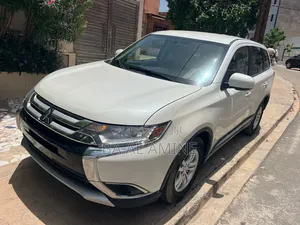 Mitsubishi Outlander 2016 Blanc