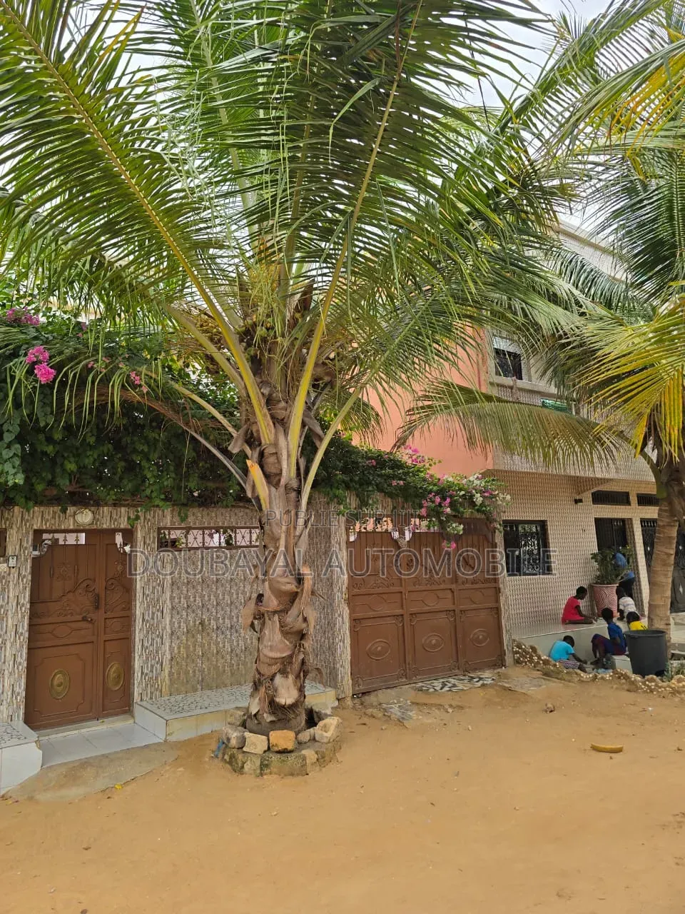 4chbre Villa dans Saly, Mermoz Sacré-Cœur à Vendre