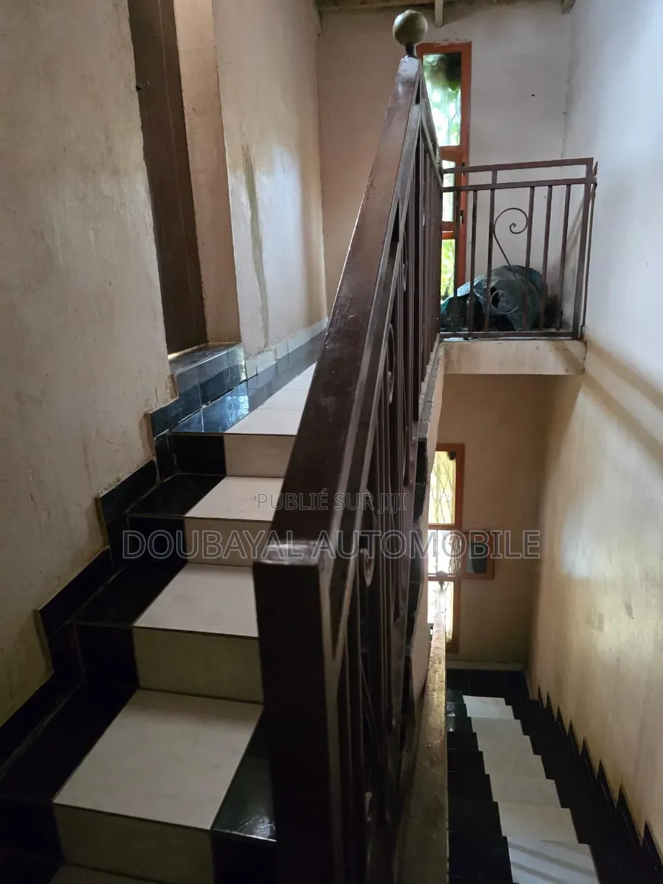 4chbre Villa dans Saly, Mermoz Sacré-Cœur à Vendre