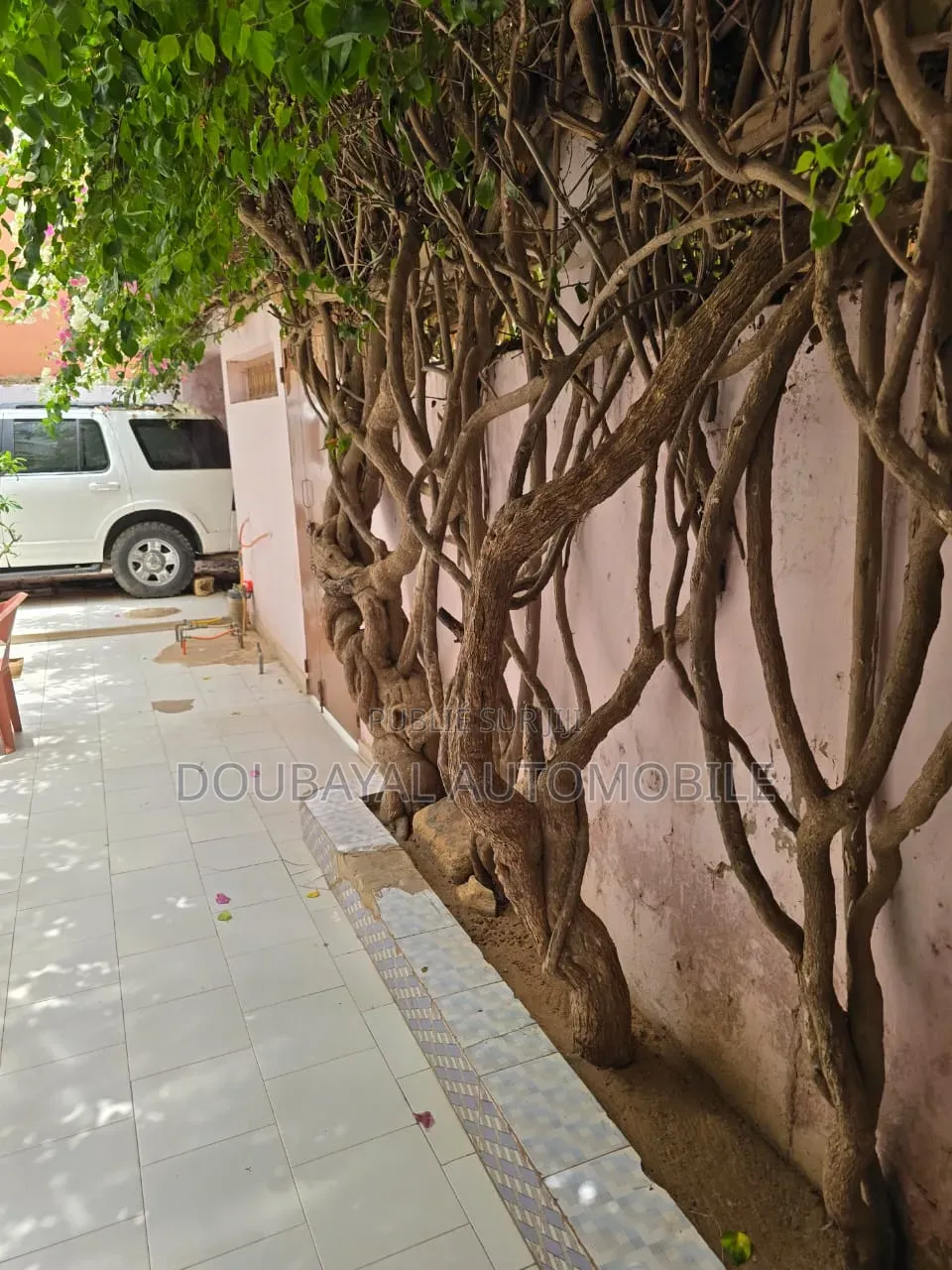4chbre Villa dans Saly, Mermoz Sacré-Cœur à Vendre