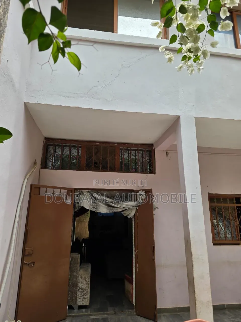 4chbre Villa dans Saly, Mermoz Sacré-Cœur à Vendre