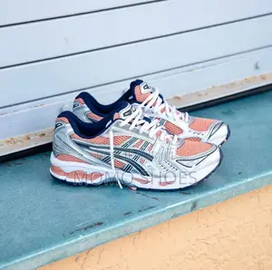 ASICS Gel-Kayano 14 – Style Rétro Tendance