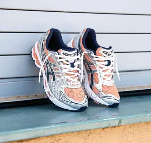 ASICS Gel-Kayano 14 – Style Rétro Tendance
