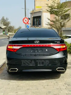 Hyundai Grandeur 2017 Noir